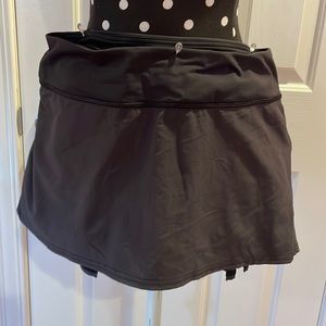 Lululemon Black Athletica Skirt Size 6